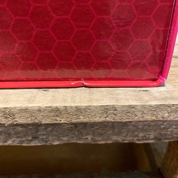 Valentines Day BumbleBee Bundle, Bee Socks, Bee Notepads, Bee Figure, Bee Sign - Picture 11 of 16